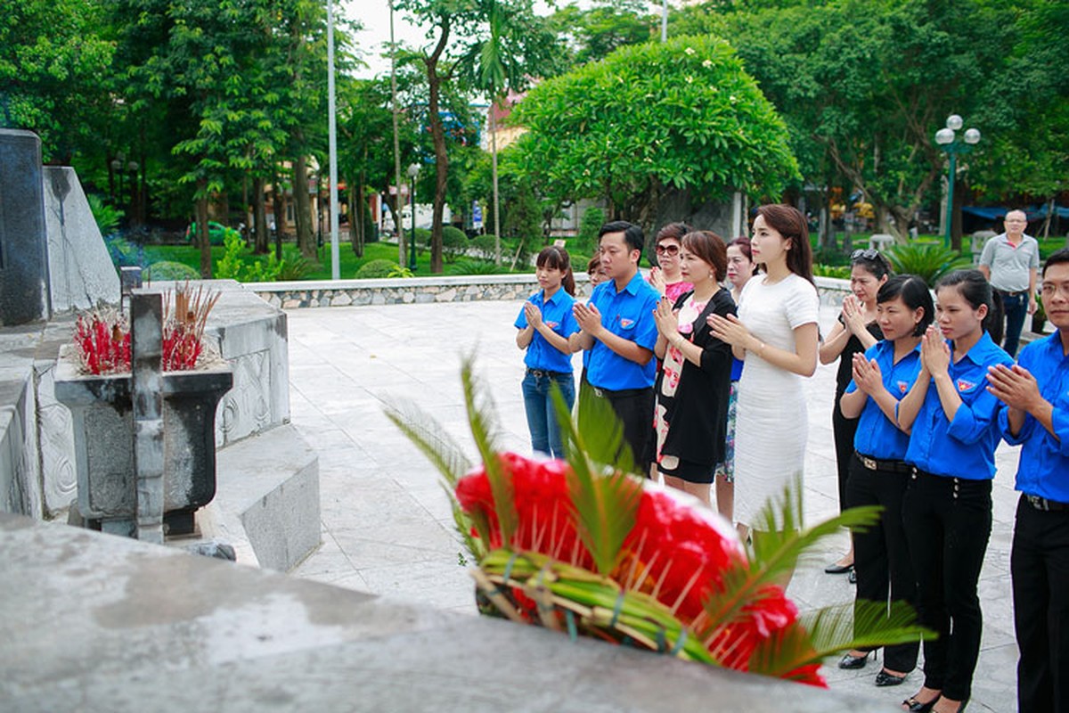 HH Ky Duyen gian di di lam tu thien tai que nha-Hinh-10